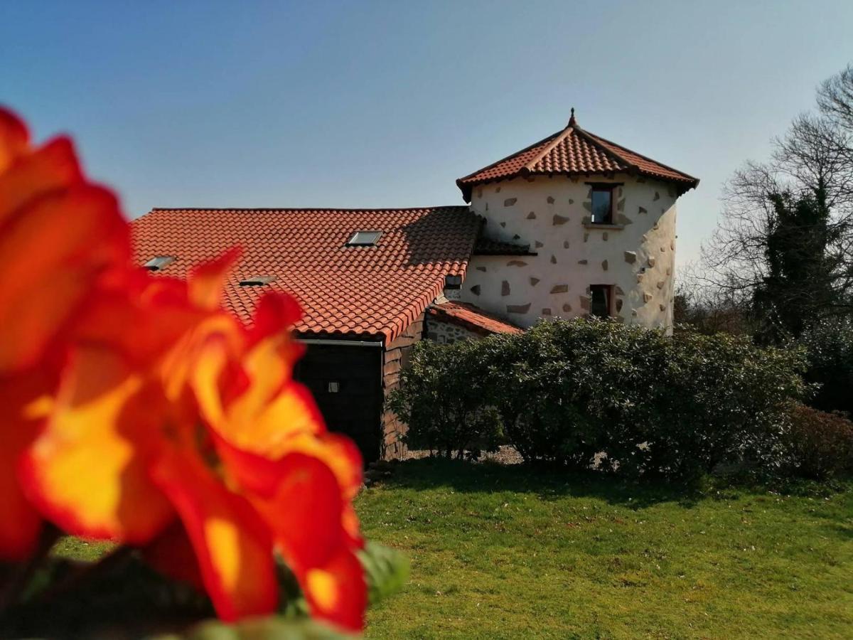 Bed and Breakfast La Grange Ancienne Montrollet Екстер'єр фото