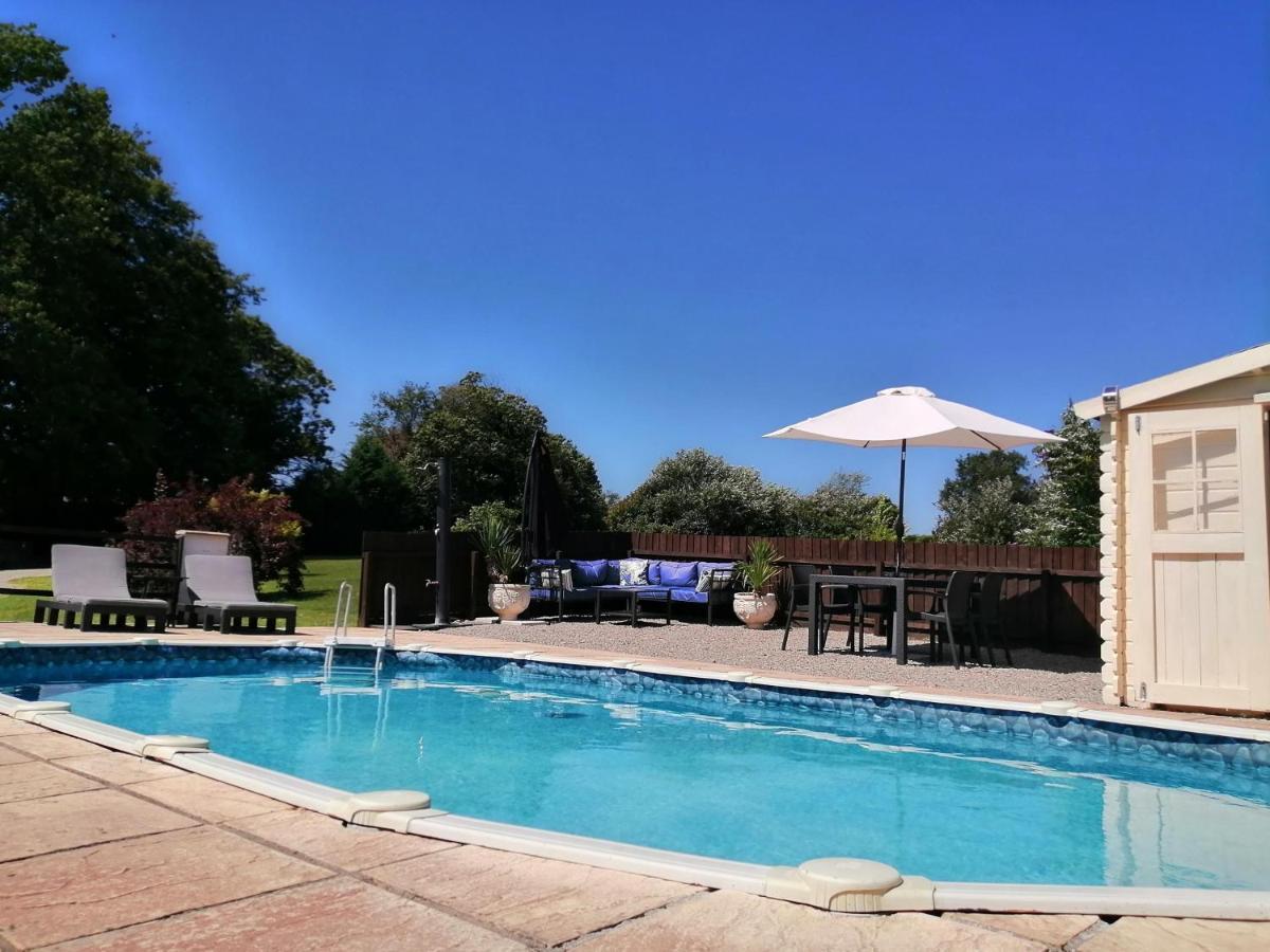 Bed and Breakfast La Grange Ancienne Montrollet Екстер'єр фото